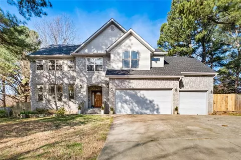 2269 Briarwood Ln, Fayetteville, AR 72703