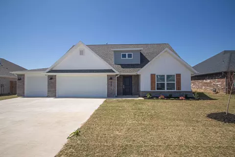 672 Hayden James St, Prairie Grove, AR 72753