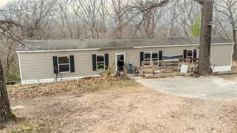 13013 Scenic Dr, Rogers, AR 72756