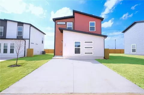 731 St Charles Pl, Bentonville, AR 72713