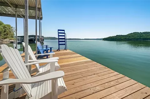 28 Ravenshoe Rd, Rogers, AR 72756