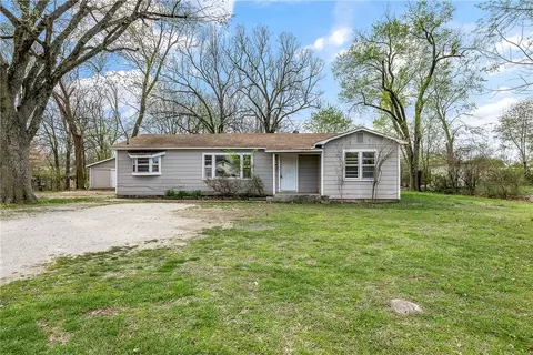 1609 Backus Ave, Springdale, AR 72762