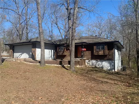 1 Ryde Ln, Bella Vista, AR 72715