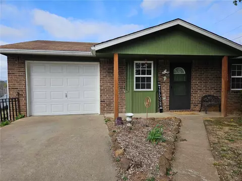 1516 7th St, Stilwell, OK 74960