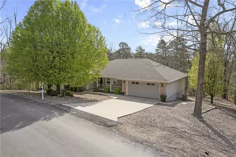 9 Verwood Dr, Bella Vista, AR 72714