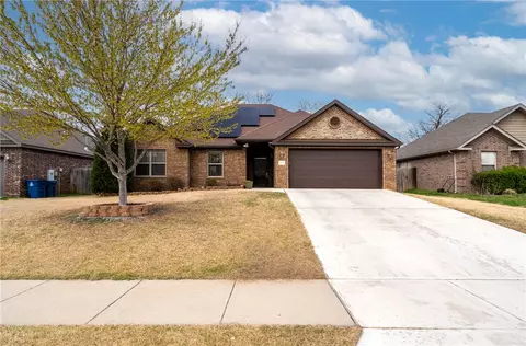 3000 SW Briar Creek Ave, Bentonville, AR 72712
