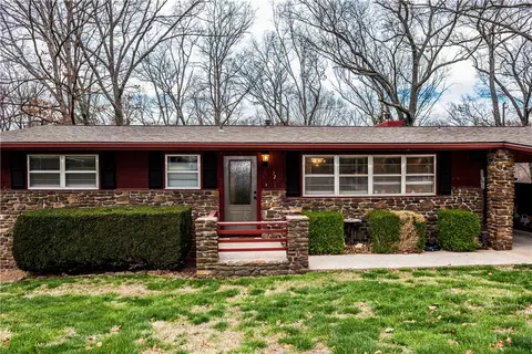 32 Hampstead Ln, Bella Vista, AR 72714