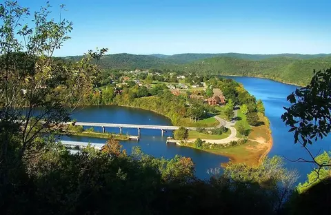 53 Table Rock Dr #5, Holiday Island, AR 72631