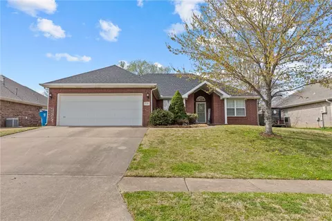 508 SW Maidstone Ave, Bentonville, AR 72712