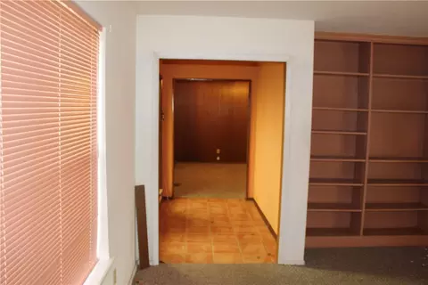 Entry Way - 202 Georgetown Cir, Fort Smith, AR 72908 photo 6 of 9