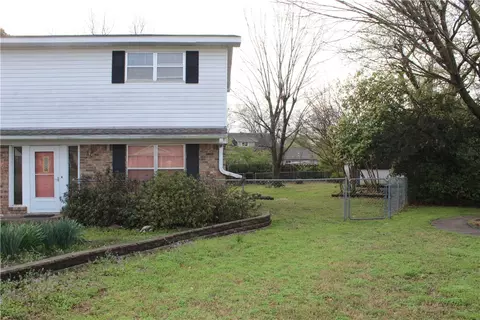 Exterior - 202 Georgetown Cir, Fort Smith, AR 72908 photo 6 of 16