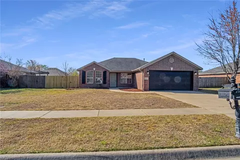 4043 Mahogany Dr, Fayetteville, AR 72704