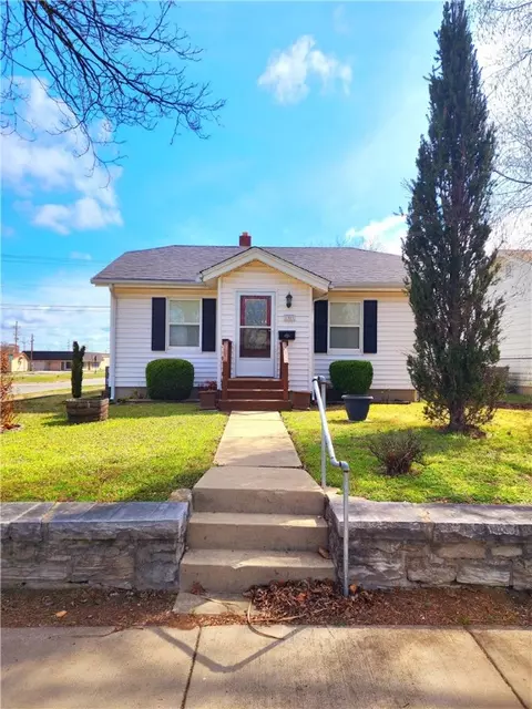 1303 S Moffet, Joplin, MO 64804