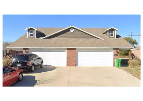 233 N 235 N Marietta Way, Farmington, AR 72730