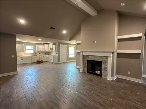 331 Palm St, Centerton, AR 72719 photo 2