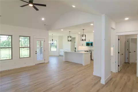 894 E Tucks Chapel Rd, Rogers, AR 72756 photo 3