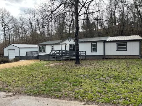 720 Walnut Valley Trl, Rogers, AR 72756
