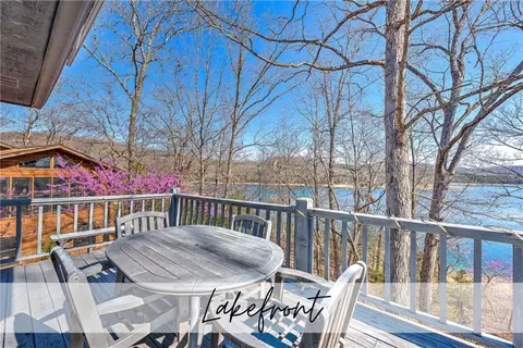 11832 White Oak Dr, Garfield, AR 72732