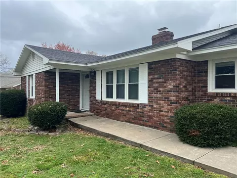112 Pleasant Ave, Berryville, AR 72616
