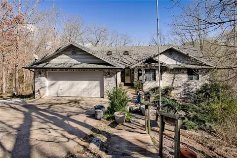 10 Ranworth Ln, Bella Vista, AR 72715
