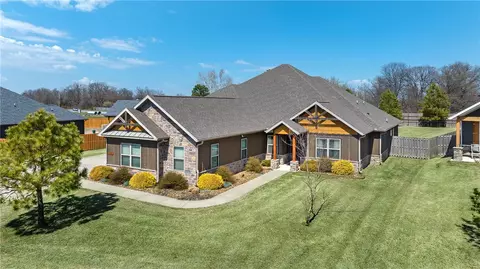 3821 Whitefish St, Bentonville, AR 72712