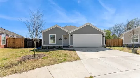 5833 W Holdcroft Dr, Fayetteville, AR 72704