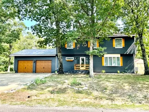 22 Thunderbird Dr, Holiday Island, AR 72631