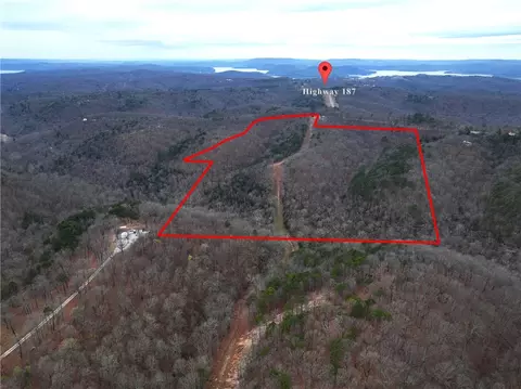 221 Windsong Ln, Eureka Springs, AR 72631