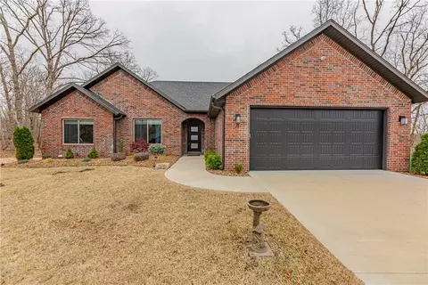 27 Pickering Dr, Bella Vista, AR 72714