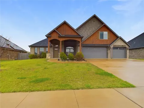1142 Ruscello Ave, Springdale, AR 72762