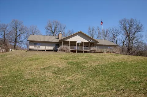 465 Gander Ln, Goodman, MO 64865