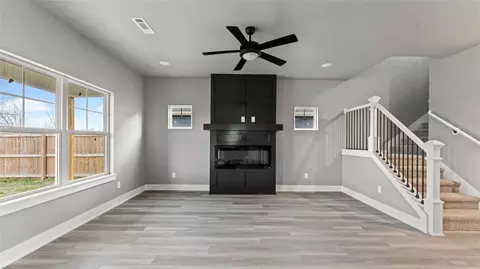 Living - 301 Miles Ave, Gentry, AR 72734 photo 1 of 4