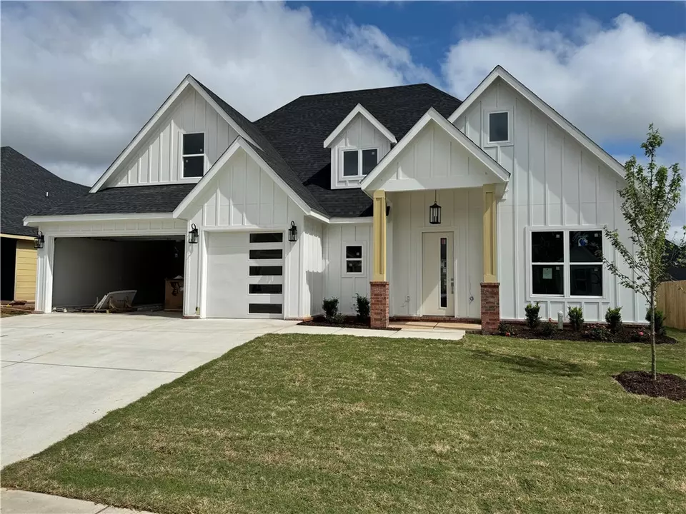 Exterior - 2714 Nova Ave, Lowell, AR 72745 photo 1 of 2