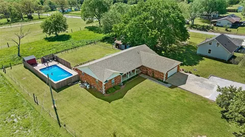 936 N Mccratic Rd, Lincoln, AR 72744