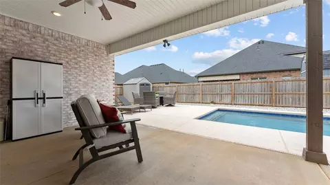 Exterior - 1320 Eureka Rd, Centerton, AR 72719 photo 6 of 10