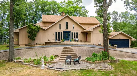 611 Sunrise Hill Rd, Anderson, MO 64831