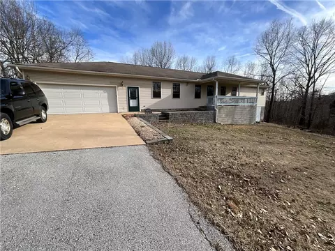 14095 Pleasant Ridge Rd, Rogers, AR 72756