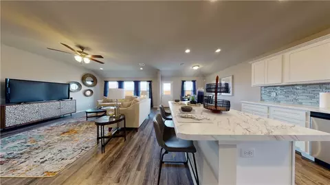 1700 Ace Ave, Gentry, AR 72734