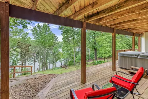 33 Devizis Dr, Bella Vista, AR 72714