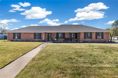 1904 Magnolia St, Rogers, AR 72758