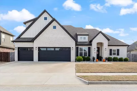 1505 Timberline Ave, Lowell, AR 72745