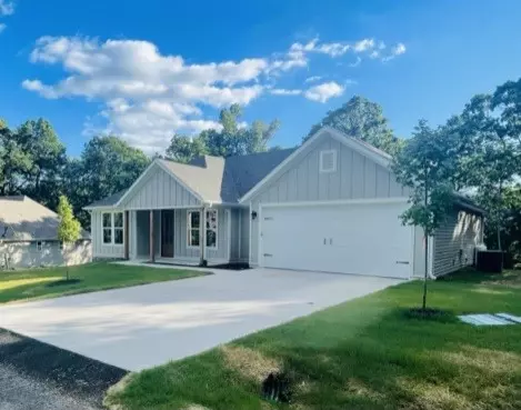 22 Kentallen Ln, Bella Vista, AR 72715