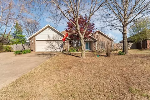 815 Irelan St, Lowell, AR 72745