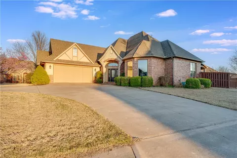 6600 W Atherton Ct, Rogers, AR 72758