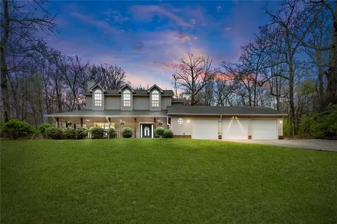 13830 Canterbury Ln, Siloam Springs, AR 72761