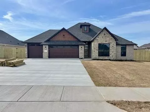 1801 Crump St, Pea Ridge, AR 72751