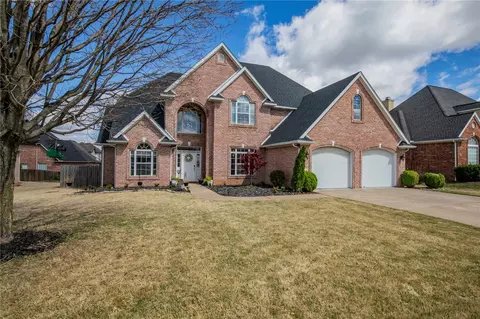 4413 W Hillside Dr, Rogers, AR 72758