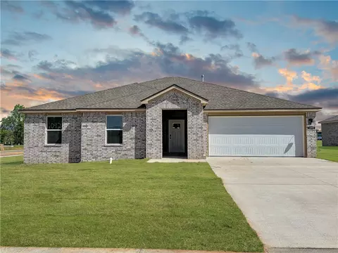 1092 Pebble Dr, Prairie Grove, AR 72753