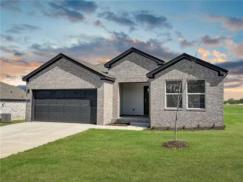 1082 Pebble Dr, Prairie Grove, AR 72753