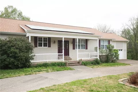 17 Jarrod Dr, Bella Vista, AR 72714